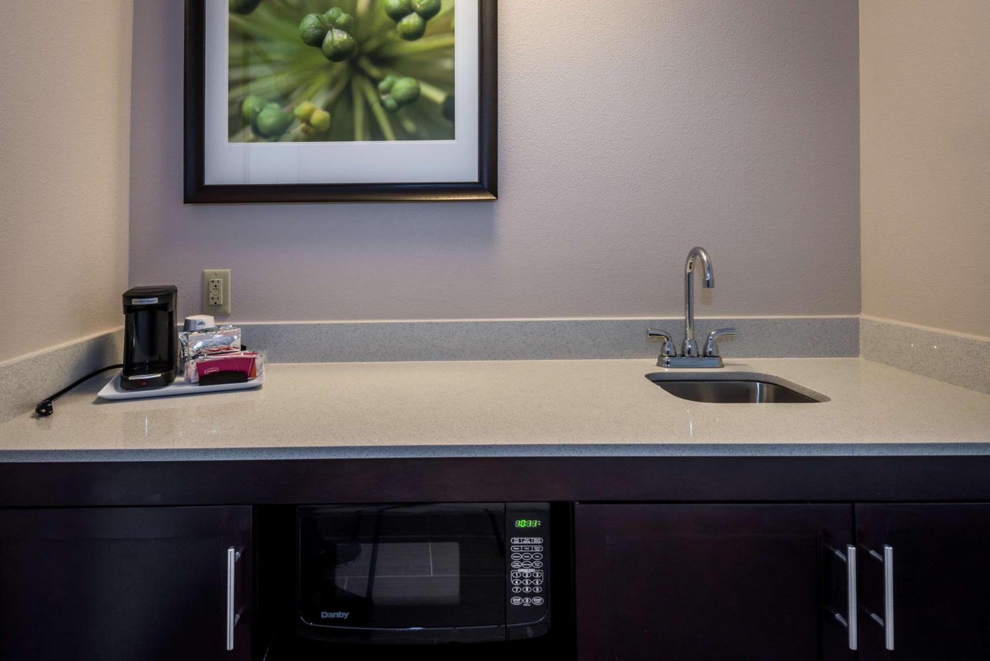 Hampton Inn & Suites By Hilton Hammond, In Buitenkant foto