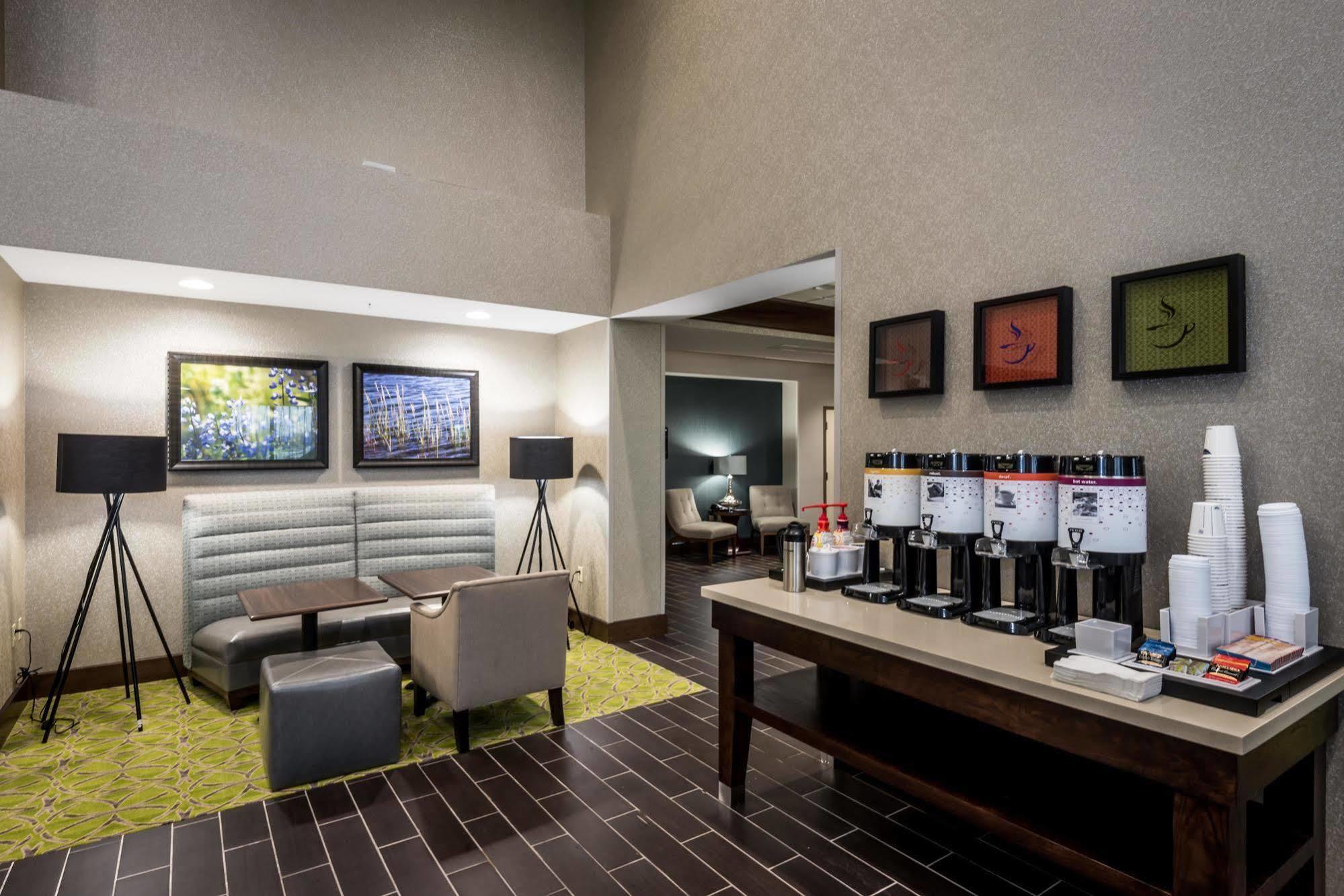 Hampton Inn & Suites By Hilton Hammond, In Buitenkant foto