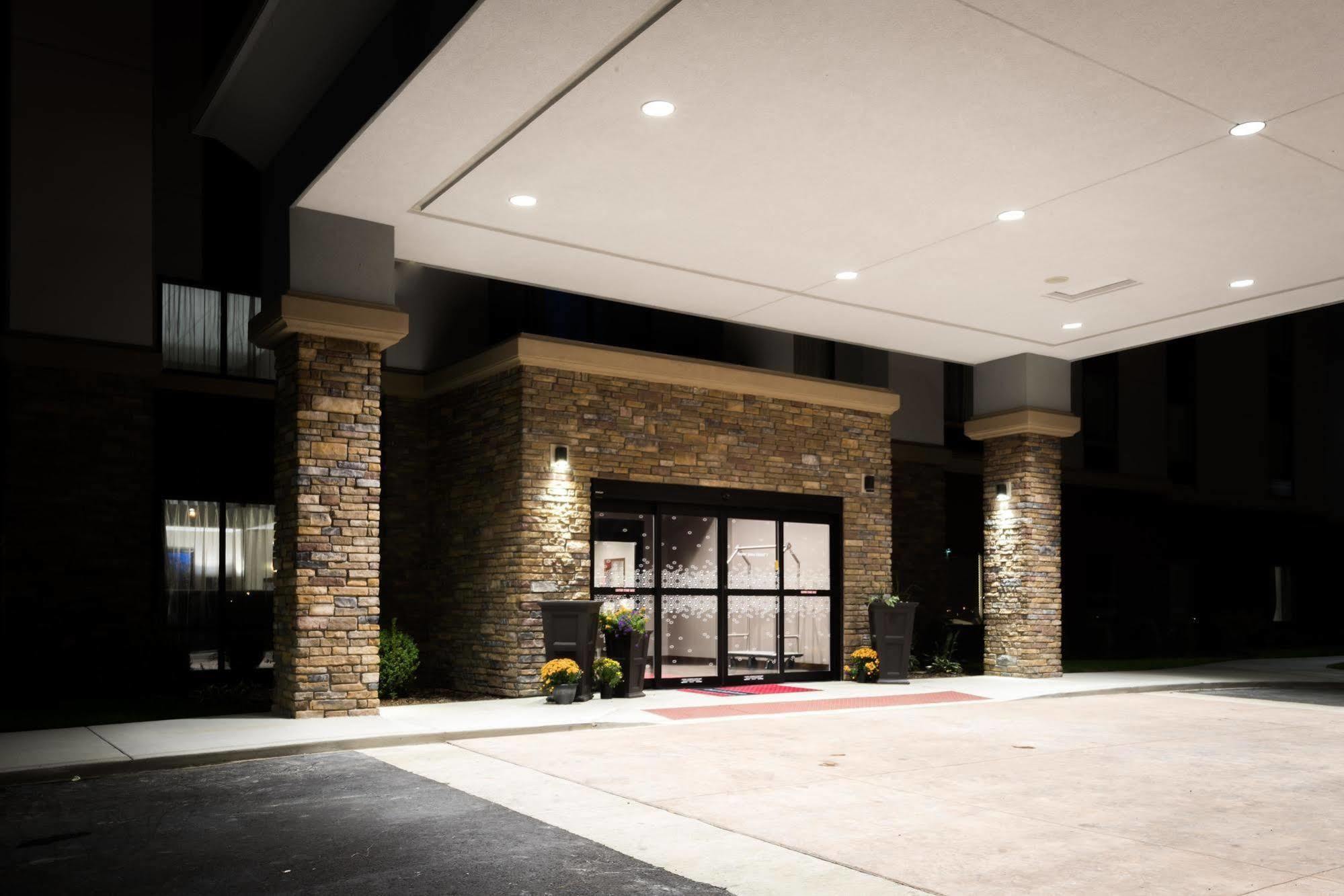 Hampton Inn & Suites By Hilton Hammond, In Buitenkant foto